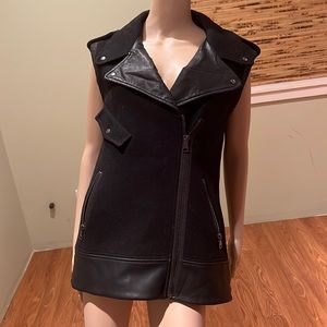 Zara Trafaluc Black Wool Blend With Faux Leather Trim Zipper Pockets Size M